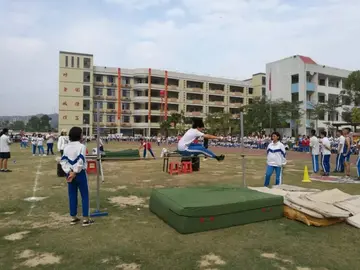 大学生校园运动会发言稿及范文（大学生校园运动会致辞内容）