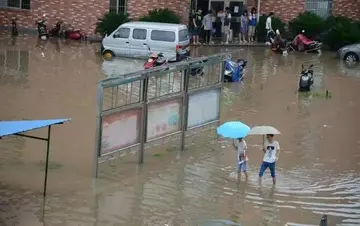 2022学校突降暴雨安全应急预案范例（学校突发暴雨天气应急预案范本）