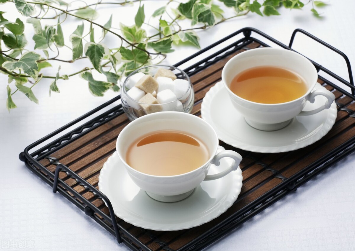 描写饮茶的经典诗词赏析（厚重和滋养的茶文化）