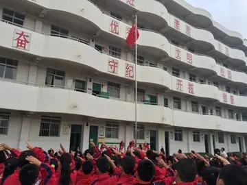 2022学生升旗仪式活动策划书范文（学校升国旗仪式安排策划案范例）