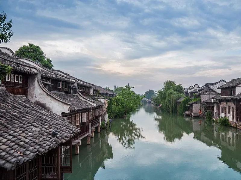 品读蒋捷所写的虞美人·听雨，道尽人生仓促不尽意的听雨词