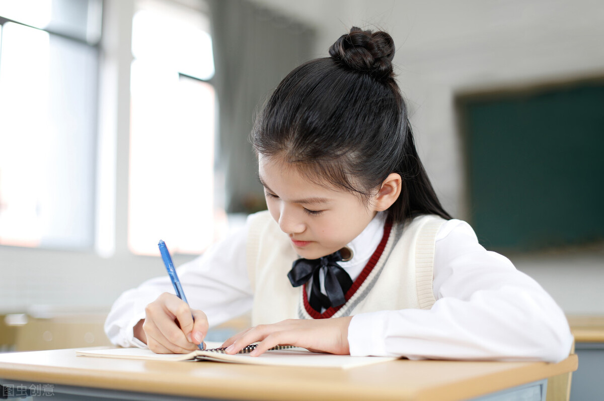 孩子成绩好与坏的差别在哪（引导孩子学习的方法）