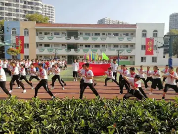 2022奋斗书写辉煌中学生运动会开幕式发言稿范文（中学生运动会开幕式发言稿范本）