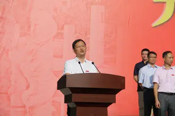 2022校长秋季开学典礼仪式演讲稿范稿（校长秋季开学主题活动演讲致辞范例）