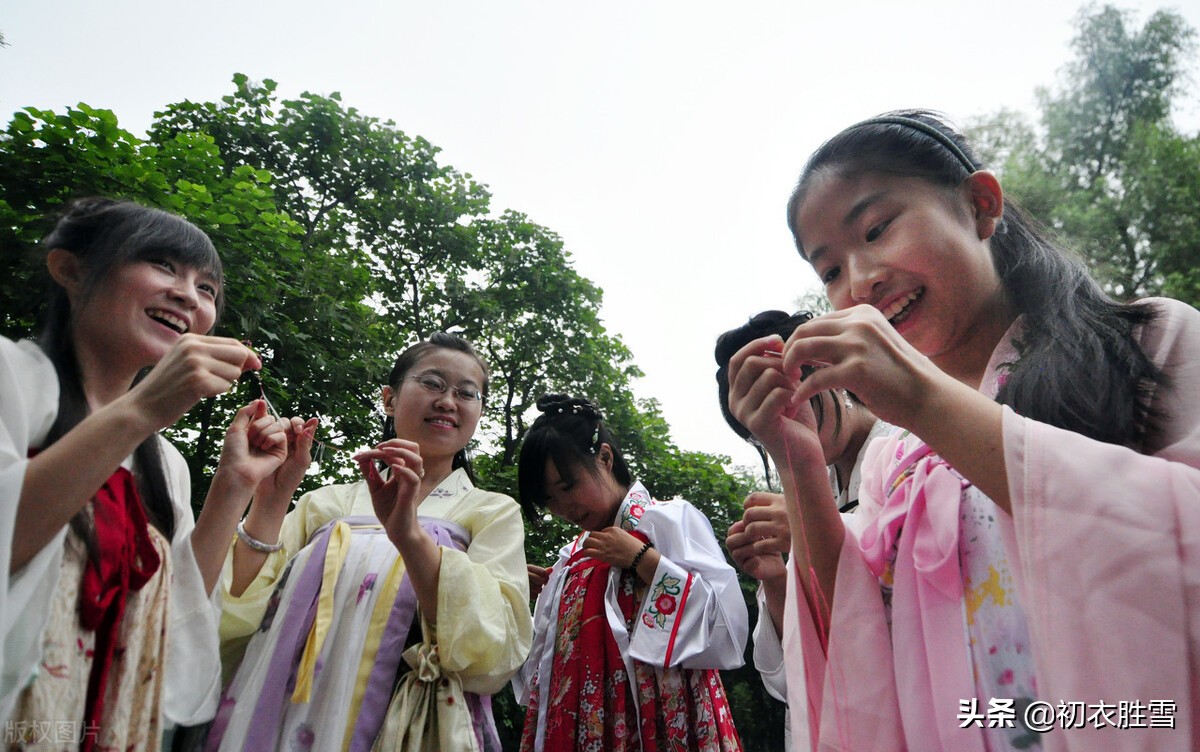 祭祀织女星和牵牛星（关于七夕节祝福的诗词）