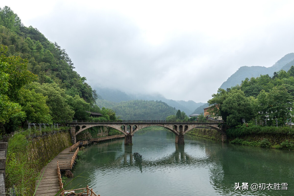 关于早夏烟雨诗词七首（无拘无束的田园生活）