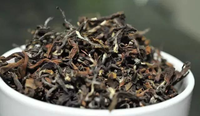 关于茶的种类有那些（详解乌龙茶的特色茶类属性）