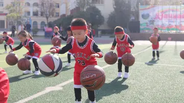 2022幼儿园拍篮球活动课程教案设计模板（幼儿园大班学生篮球课教学方案范本）