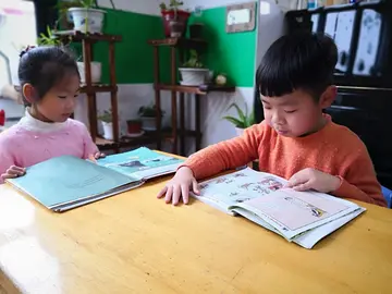 2022步入小学幼小衔接讲座活动教案及流程（大班孩子幼小衔接教育教学方案及目标）