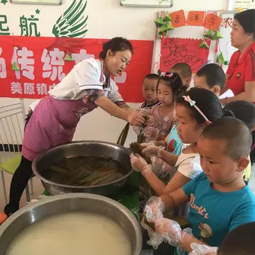 关于小学生端午节学包粽子的作文（分享10篇我学会了包粽子的端午节作文）