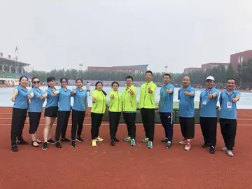 2022学生体育科任老师年终工作总结范本（体育教师德育教学工作个人总结模板）