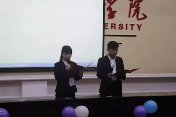 2022大学生演讲比赛主题活动方案模板（大学展现自我演讲大赛策划方案范本）