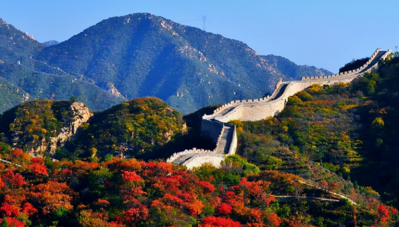 形容登山后心情的诗句（登高望远，回首山河与故乡）