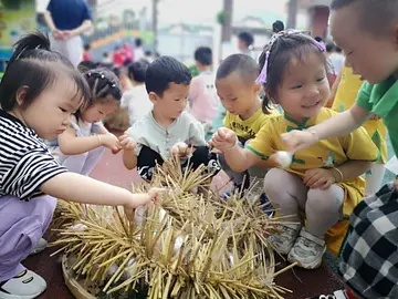 2022幼儿中班德育情感建设工作总结范文（中班孩子品德教育德育工作总结范例）