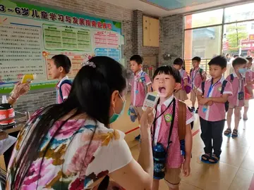 2022幼儿中班德育情感建设工作总结范文（中班孩子品德教育德育工作总结范例）