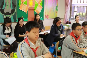 2022言传身教中学学期德育工作总结范文（增强教育活力中学学年德育活动总结）