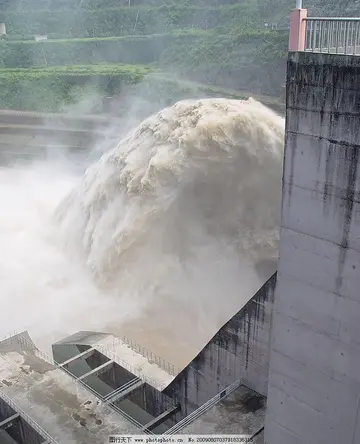 2022汛期强降雨天气防洪防汛知识教案模板（防洪防汛安全知识普及活动教案范本）