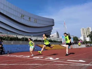 2022乘胜前进学生田径运动会活动总结范本（学校开展田径体育运动会工作总结模板）