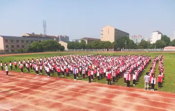 2022先进学生个人表彰大会活动方案模板（只争朝夕学生表彰大会策划方案范本）