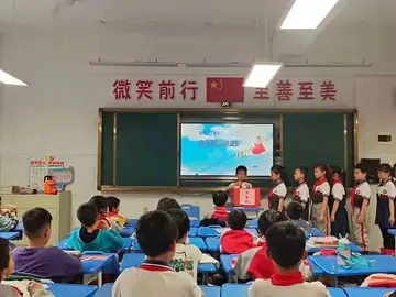 2022援助之手贫困助学捐款活动倡议书范文（为贫困学子献爱心捐款宣传倡议书范例）