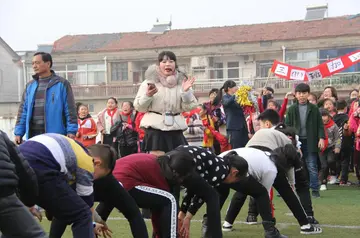 2022阳光少年小学校运会主题活动方案模板（动感校园小学运动会比拼策划方案范本）