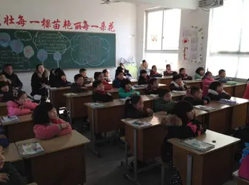 2022无穷乐趣小学数学教学活动方案模板（魅力无限小学数学教研策划方案范本）