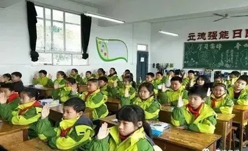 2022由浅入深二年级上册数学优秀教案模板（先易后难二年级上册数学认识教案范本）