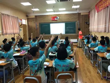 2022由浅入深二年级上册数学优秀教案模板（先易后难二年级上册数学认识教案范本）