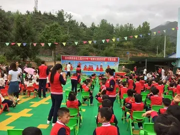 2022幼儿园学生家长进课堂活动方案模板（幼儿园孩子家长进课堂策划方案范本）