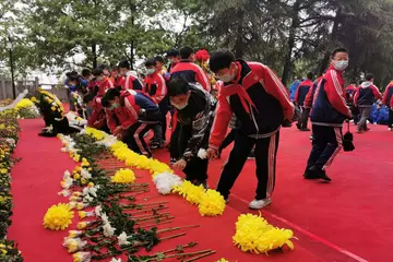 2022学先烈悼先烈清明节扫墓教育方案范本（祭奠烈士陵园清明节扫墓宣传方案模板）