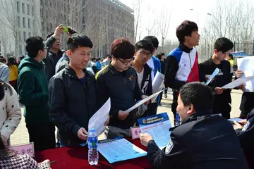 2022趋利避害学生防诈骗主题班会教案范文（不听不信校园防诈骗宣传活动教案范例）