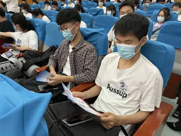 2022趋利避害学生防诈骗主题班会教案范文（不听不信校园防诈骗宣传活动教案范例）