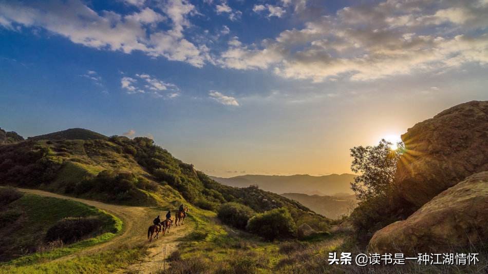 关于新年寄语简短励志诗句（金言祝福寄心愿）