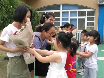 2022尊师行动幼儿园教师节主题总结范例（共筑和谐幼儿园教师节活动简报范文）