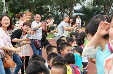 2022温馨画面小学亲子活动工作总结范本（全身投入小学亲子活动策划总结模板）