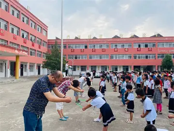 2022妥善处理开学安全教育活动方案范本（避免事故发生开学迎新主题方案模板）