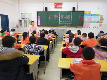 2022青春蓬勃院校开学迎新工作方案模板（远大志向学校开学教育主题方案范本）