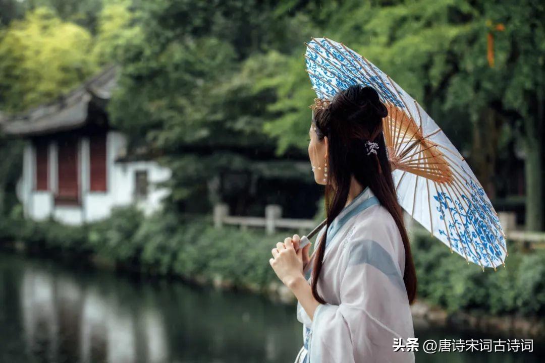 夏天经典诗词名句大全（有关夏天的唯美诗句赏析）