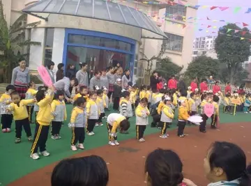 2022快乐奔跑幼儿园运动会活动总结范文（热闹氛围幼儿园运动会策划总结范例）