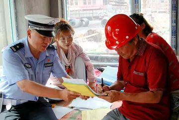 2022建筑工地安全生产月实施方案模板（建筑施工安全生产月策划方案范本）