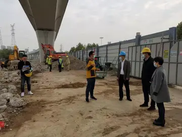 2022建设工程施工现场防疫工作方案模板（建筑施工疫情防控专项实施方案范本）