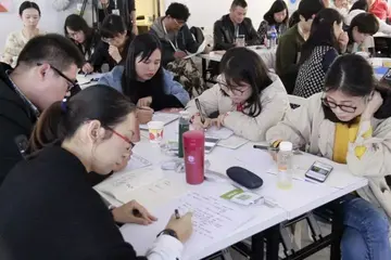 2022小学青年教师培训工作方案范本（小学学生老师培养策划方案模板）