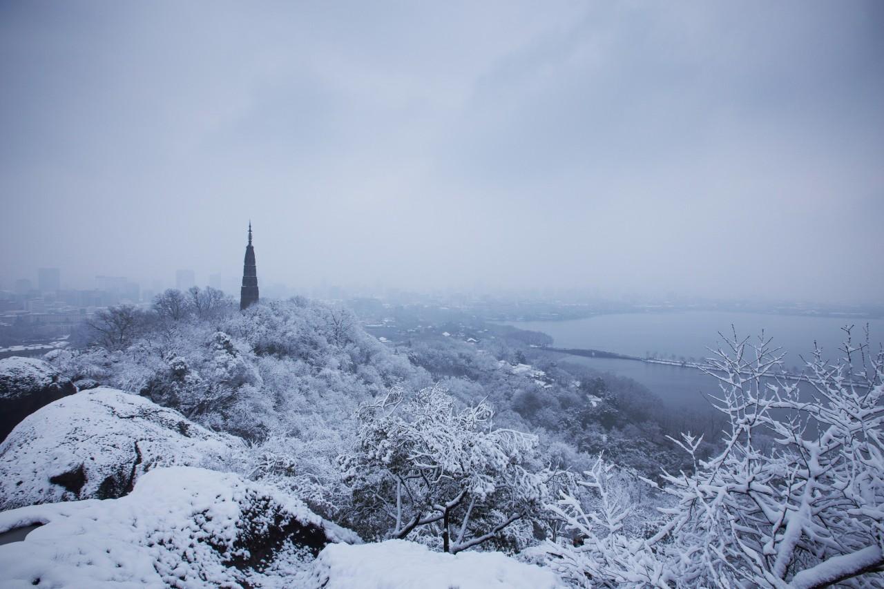 关于咏雪的诗词名句（咏雪的古诗大全）