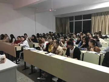 2022高校学生工作年终总结范文（学校学生工作期末总结范例）