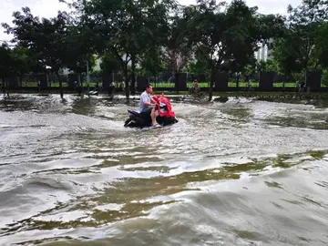 2022防暴雨安全教育教案范文（防雷电暴雨知识教案范例）