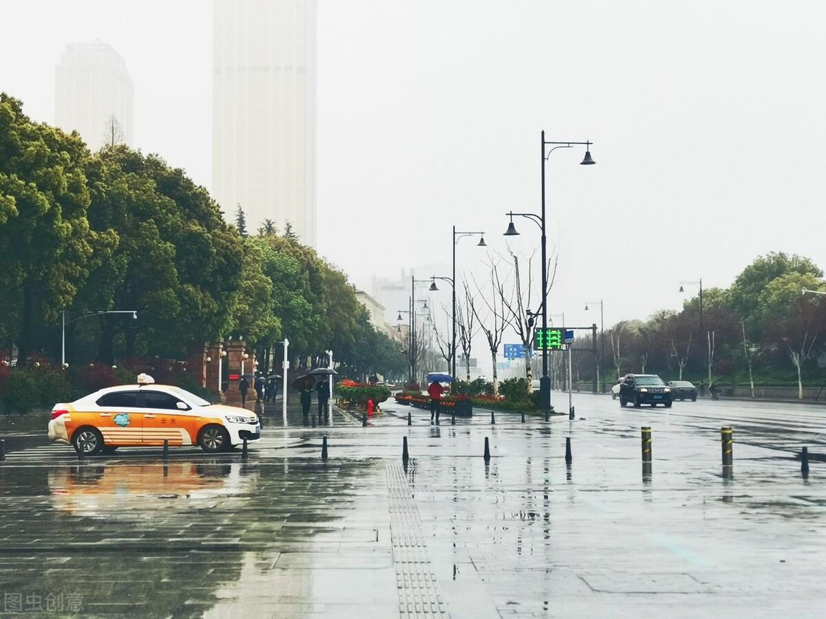 下雨天的心情朋友圈文案（只要我静音，就不怕雨淋）