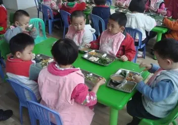 2022幼儿园食品安全教育教案范文（幼儿园食品安全知识教案范例）