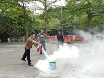 2022紧急火灾逃生策划方案范本（防火逃生演练工作方案模板）