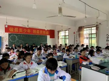 2022中学普通话宣传周主题总结范文（初高中全国推普周实施总结范例）