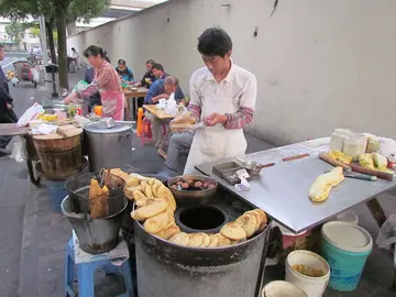 有关生活记事的作文600字（记录美好的生活精选范例）